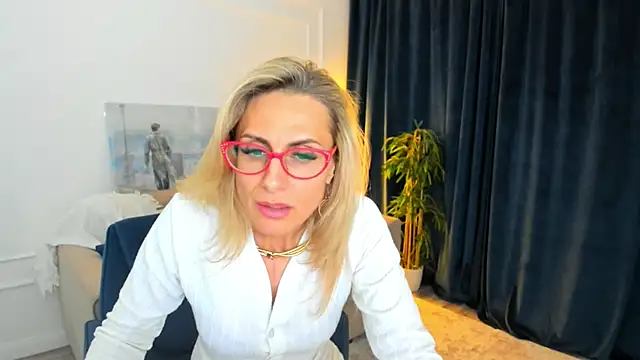 Chat XXX en directo de MuseOfStage