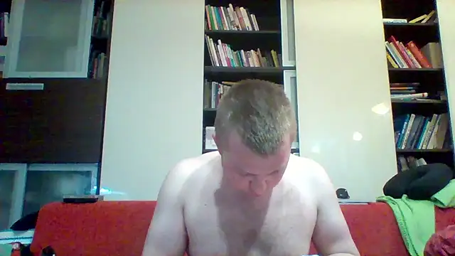 Show modela Matttthees na web-kameri