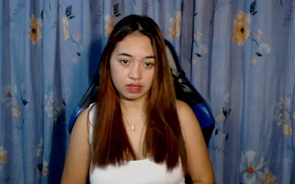 urlover_mae26: онлайн-секс-чат