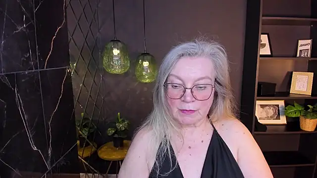 NataliMellow: онлайн-секс-чат