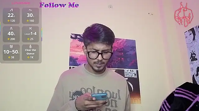 just_fucks Show in webcam