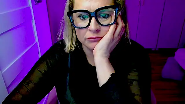 Živý XXX chat teaseDiana