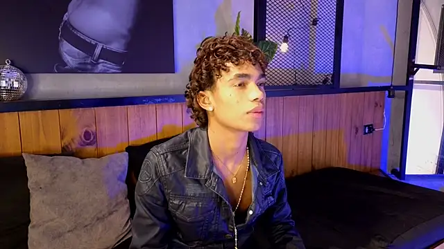 AlanCutee Chat XXX in diretta