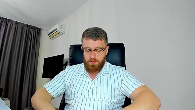 Вебкам-шоу Findom_guy