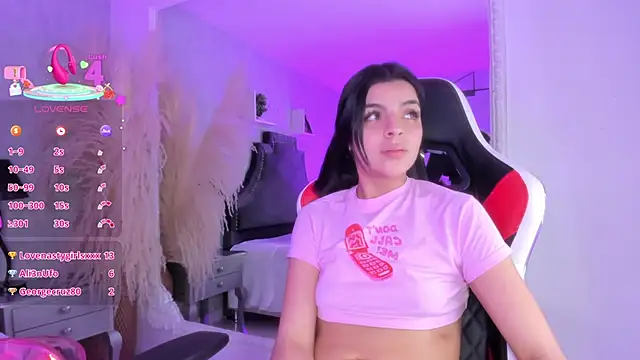 แชท XXX สดของ KarelyMitchel