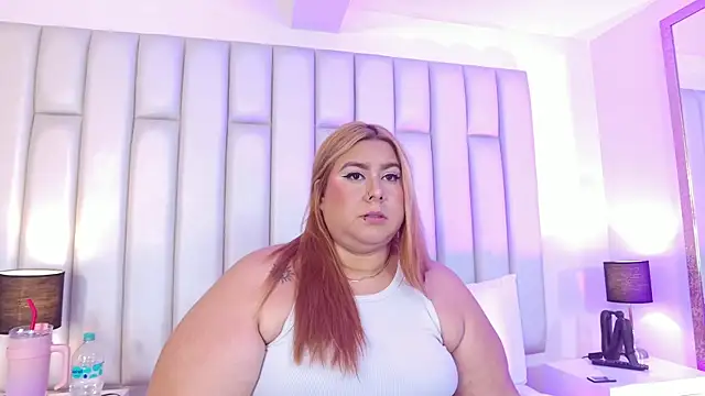 aandreaperezのライブXXXチャット