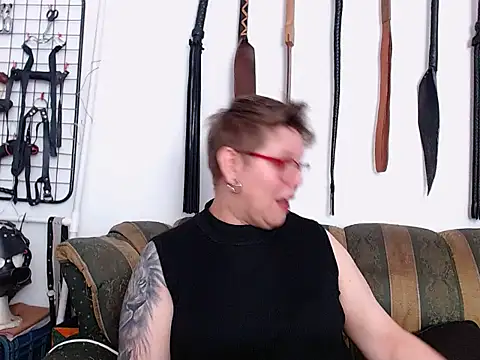 Leah_R 라이브 XXX 채팅