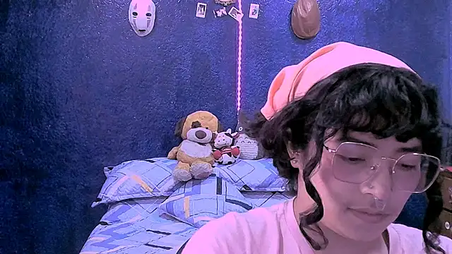 NinaYellow Chat XXX live