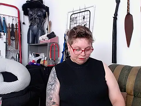 Chatroom XXX en direct de Leah_R