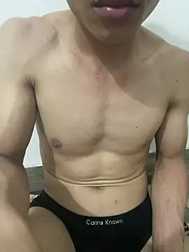 BigShot-Boy Show in webcam