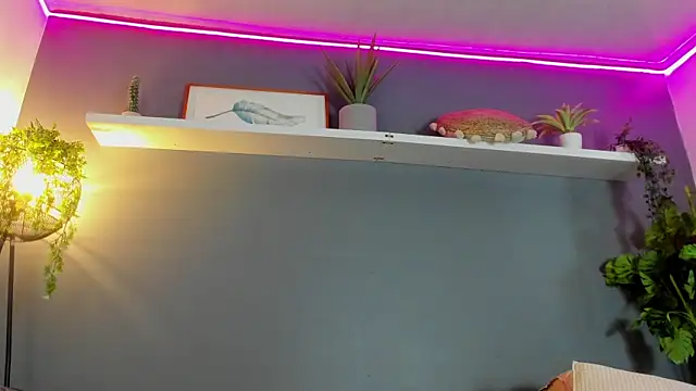 Kira_Exe_'s Live XXX Chat