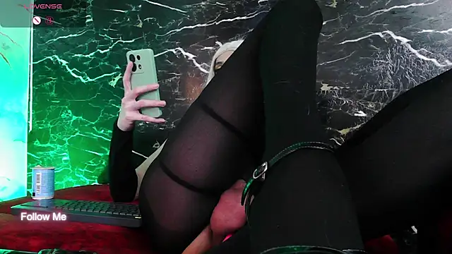 crislingery_dolli 网络视讯表演