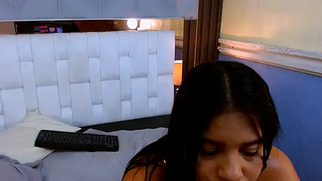 Show modela Crystal_And_Alex na web-kameri