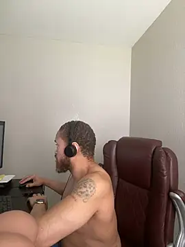 Fathero1timen Live XXX chat