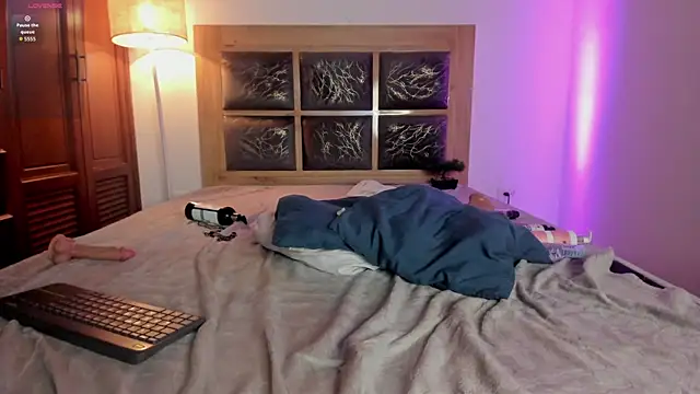 noah_0814's Live XXX Chat