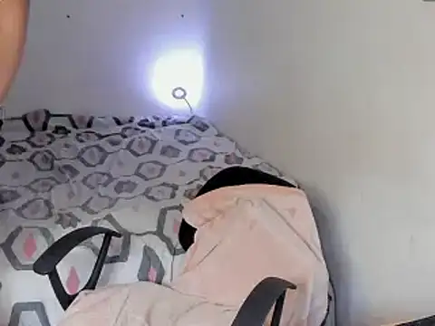 Chat +18 de chloe_kisses ao vivo