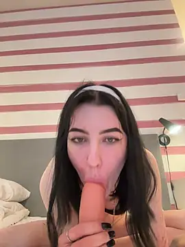 Nattasss – webcam-show