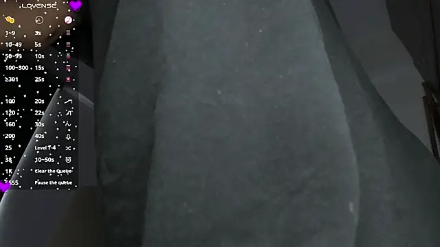 laura-hills18 Chat XXX live