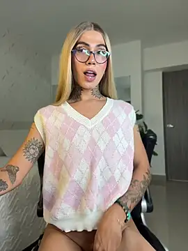 miss_tatiana_ Show in webcam