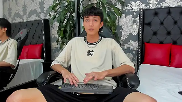 Chat XXX en directo de Lean_Portman