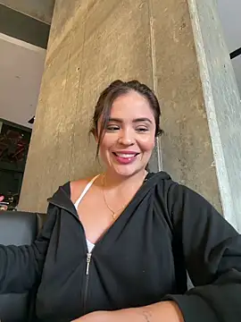 SofiaGomez444's Live XXX Chat