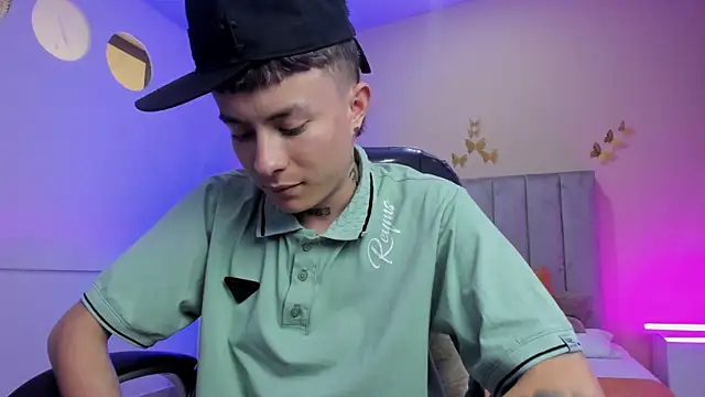 Nascary_Fox Adlı Modelin Canlı XXX Sohbeti