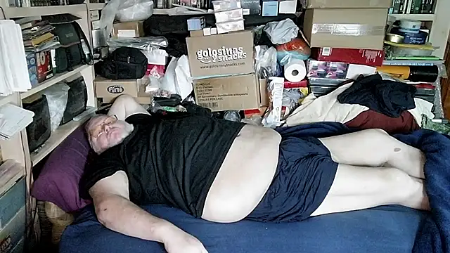 hadeszeuss2's Live XXX Chat