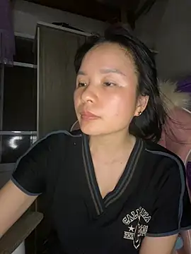 Ivy_Trix2 élő XXX-chatje