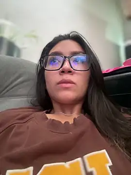 Mila_Morgan লাইভ XXX চ্যাট