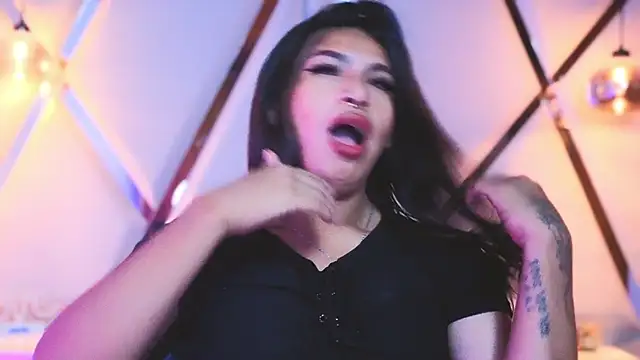 MeelFox Chat XXX in diretta