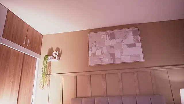 curvyliciousss' Webcam Show