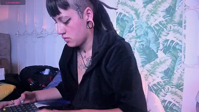 Živý XXX chat _sharlotte777