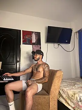 Kenny_romano webkamerás műsora