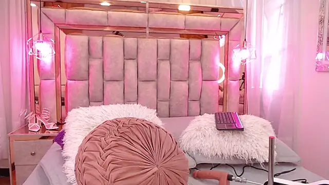 XXX chat uživo modela AllisonAdams_