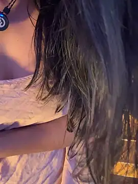 Chat +18 de mahia_queen ao vivo