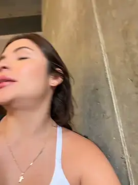 Chat +18 de SofiaGomez444 ao vivo