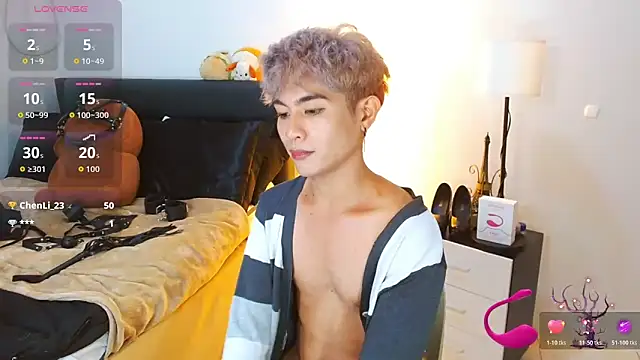 WildestTwink Pertunjukan Webcam