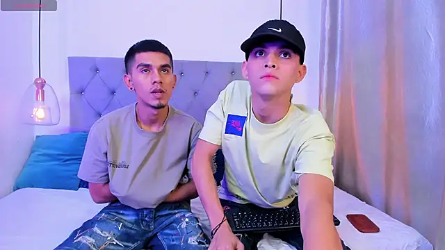 Chat XXX ao vivo de your_d0ll1