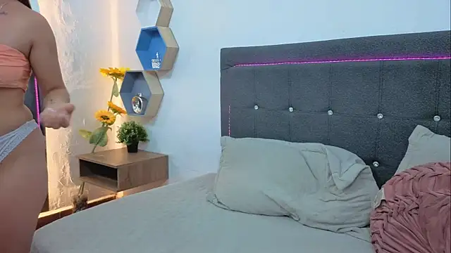 NatashaDiamond 现场XXX聊天