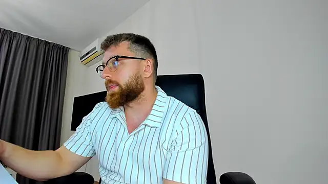 Webkamerová show Findom_guy