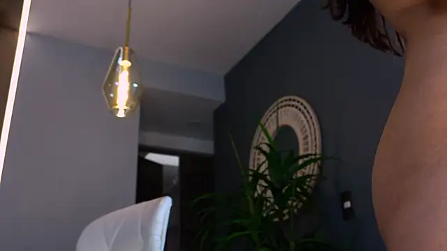 แชท XXX สดของ NaomiSainz