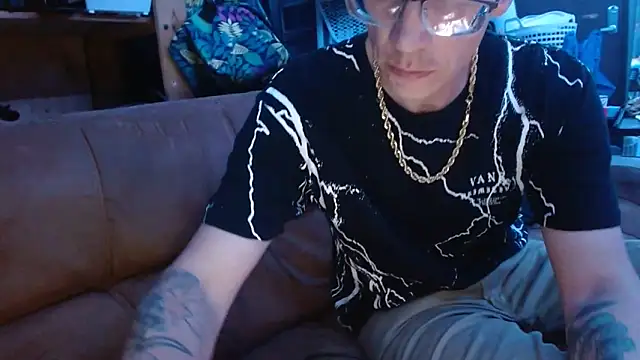 Hatchetwound6969 webcam show