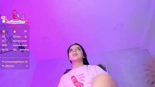 Chat XXX en directo de KarelyMitchel