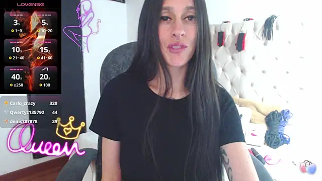 thin_tatto's Live XXX Chat