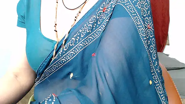 Chat XXX ao vivo de sunitha-3