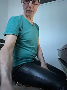 SexyLeon8 live XXX chat