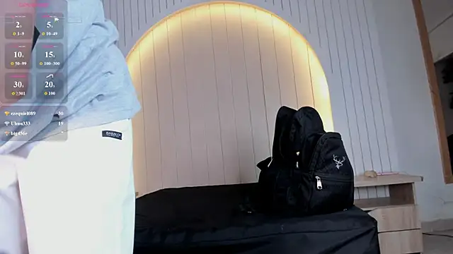 Živý XXX chat ALICESANDOVAL