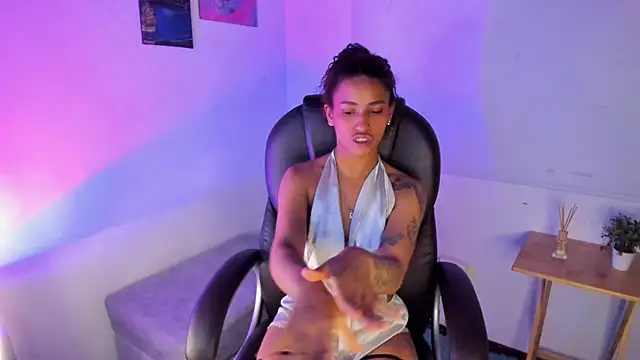 MoonRose__'s Live XXX Chat