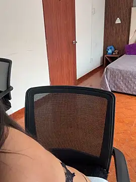 Luna_rousse26: онлайн-секс-чат