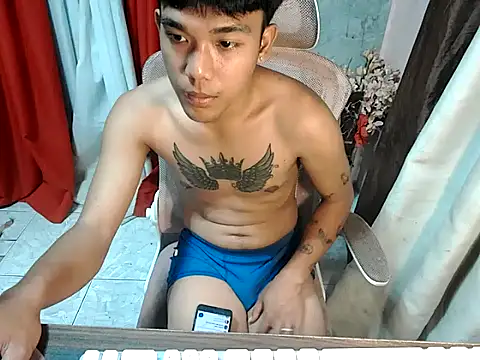 urfucking_ken: διαδικτυακό σόου στην κάμερα